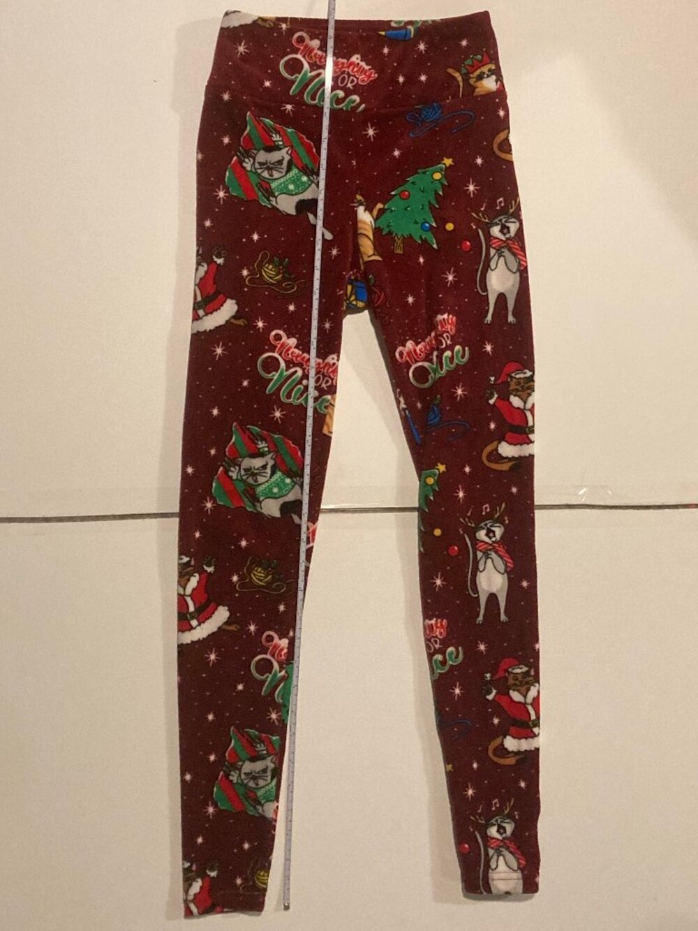 No Boundaries "Naughty or Nice" Christmas Cats Velour Leggings Size XXS/XS